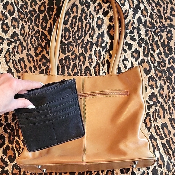 Vintage Browns Bravo Elegant Tan Leather Shoulder Bag - Picture 6 of 16